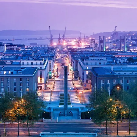 De By Interhome Brest