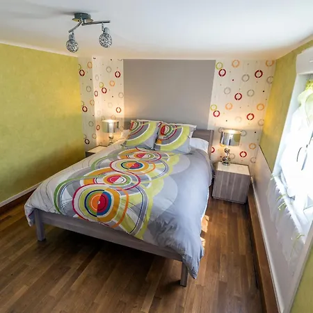 De By Interhome *