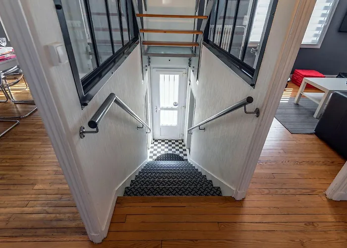 De By Interhome * Brest